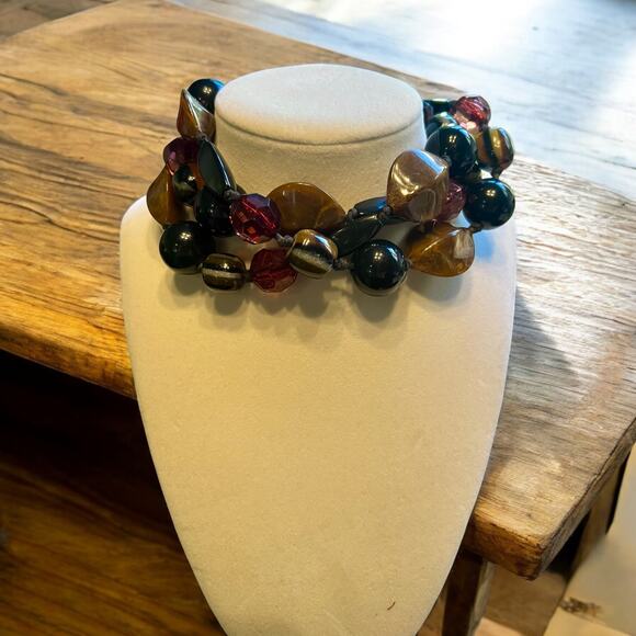 Vintage 1970s Acrylic Statement Necklace-Amber Brown Black Red-Hand Knotted-40'' - Picture 6 of 10